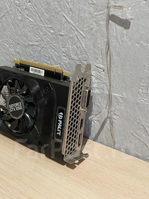 GeForce GTX 1050 ����
