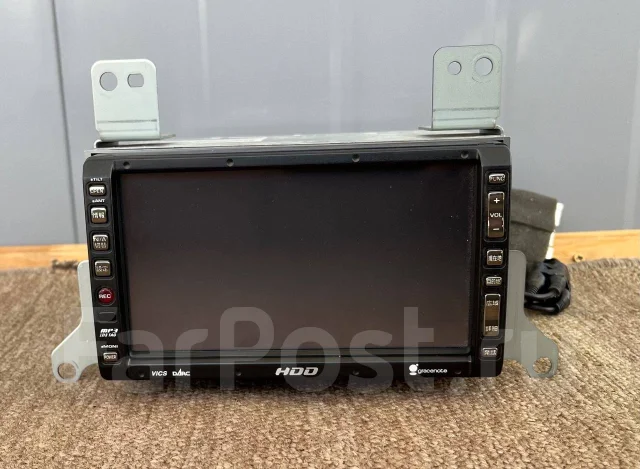 Clarion MAX735HD ����