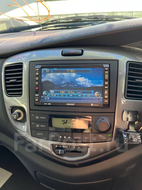Clarion MAX735HD ����