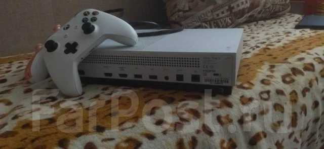 Microsoft Xbox One S ����