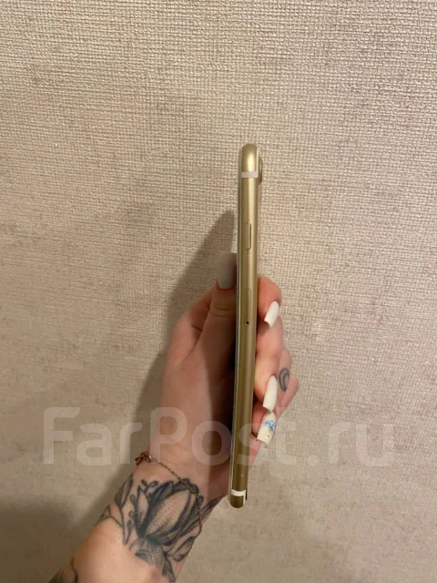 Apple iPhone 7 Plus. �/�, 32 ��, �������, 3G, 4G LTE, NFC ����