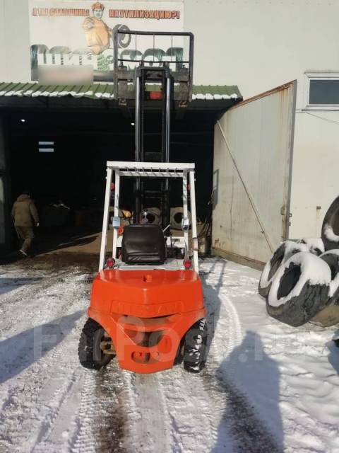 Услуги вилочного погрузчика в Уссурийске