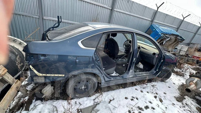 Nissan Almera. Z8NAJL, K4MA490 ����