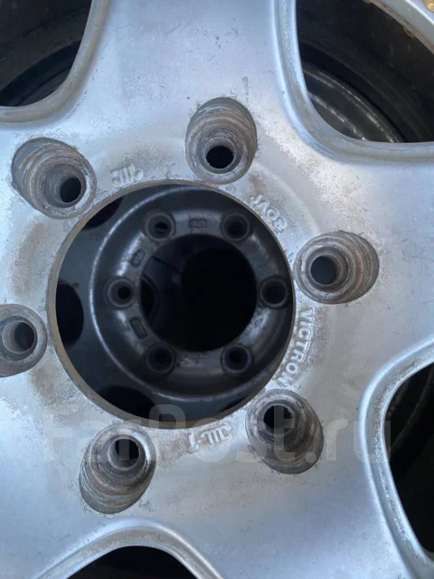 Jaos Victron. 7.5x15", 6x139.7 ����