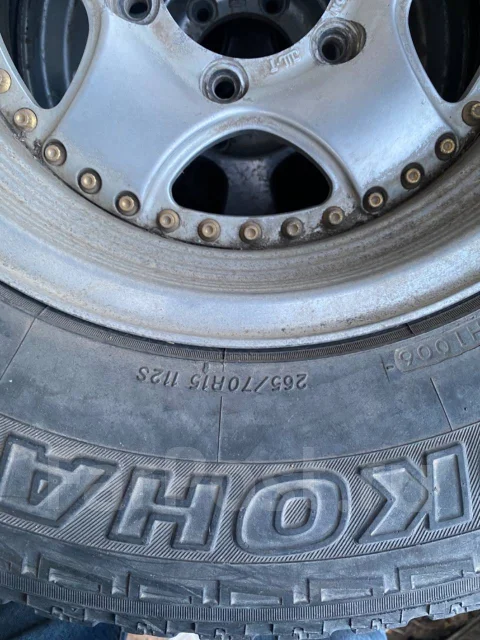 Jaos Victron. 7.5x15", 6x139.7 ����