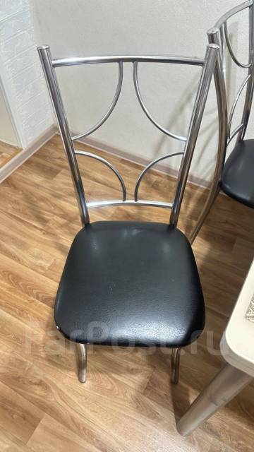 Продам стулья, кожзам, чёрный, кухня, б/у, в наличии. Цена: 5 500₽ в ...