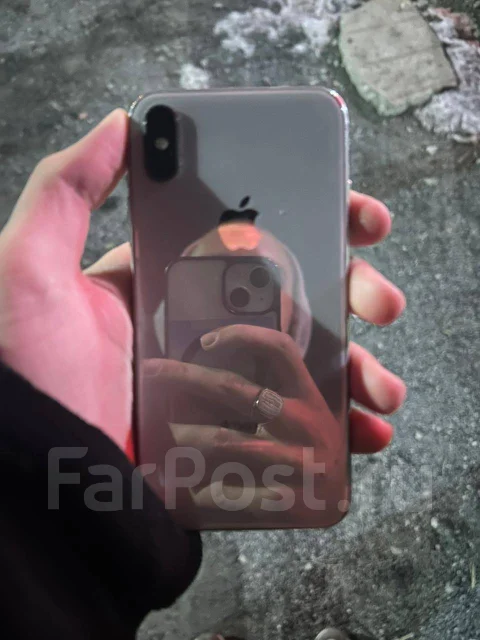 Apple iPhone X. �/�, 64 ��, �����, 4G LTE ����