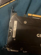 Radeon RX 570 ����