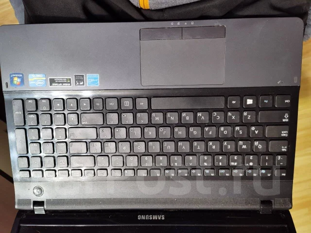 Samsung 300E5C. WiFi: 1, Bluetooth: 1 ����