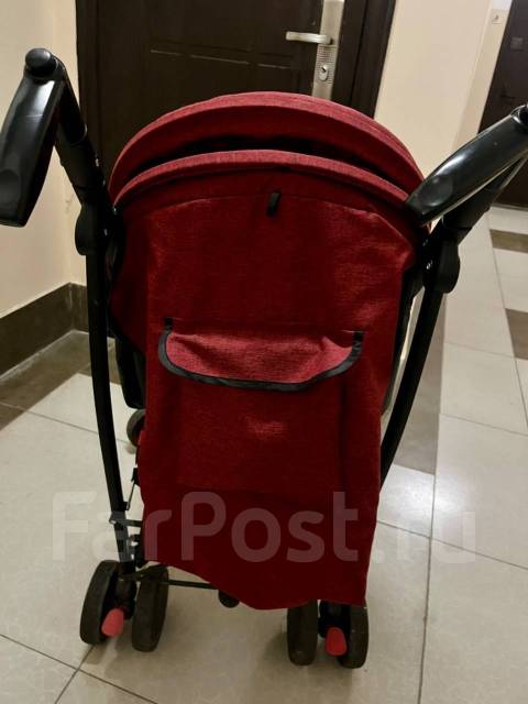 Коляска трость, б/у, в наличии. Цена: 500₽ во Владивостоке