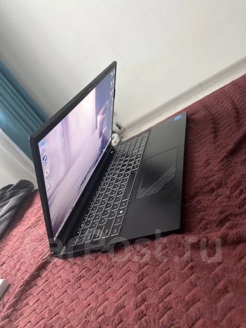 Gigabyte G5. 15.6", 4,5����, ��� 16 ��, ���� 512���, WiFi: 1, Bluetooth: 1 ����