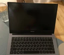 Honor MagicBook X 14. 14", ��� 8 ��, ���� 256���, WiFi: 1, Bluetooth: 1, ����������� �� 8��. ����