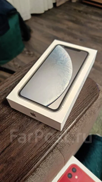 Apple iPhone Xr. �/�, 64 ��, �����, 4G LTE ����