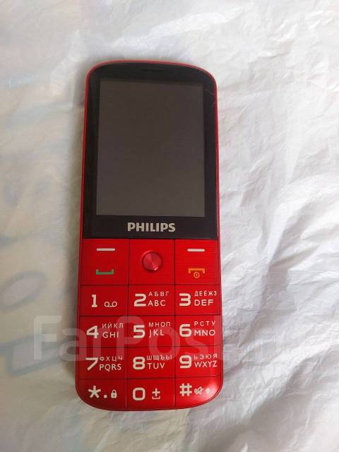 Сот. телефон Philips Xenium E227 большой экран и кнопки, до 8 гб, 2.80 ...