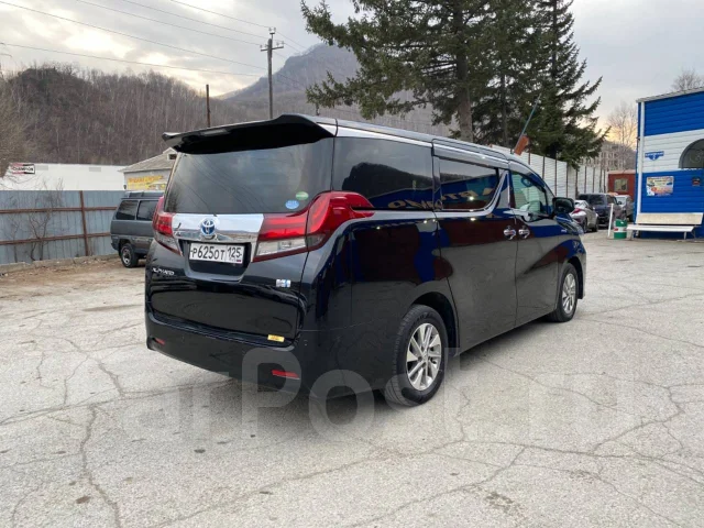 Toyota Alphard. �������, 4wd, 2.5 (152��.�.), ������, 137����. �� ����