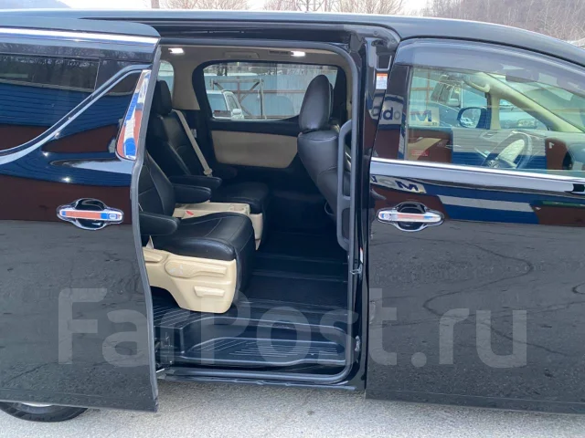 Toyota Alphard. �������, 4wd, 2.5 (152��.�.), ������, 137����. �� ����