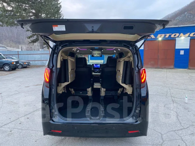 Toyota Alphard. �������, 4wd, 2.5 (152��.�.), ������, 137����. �� ����