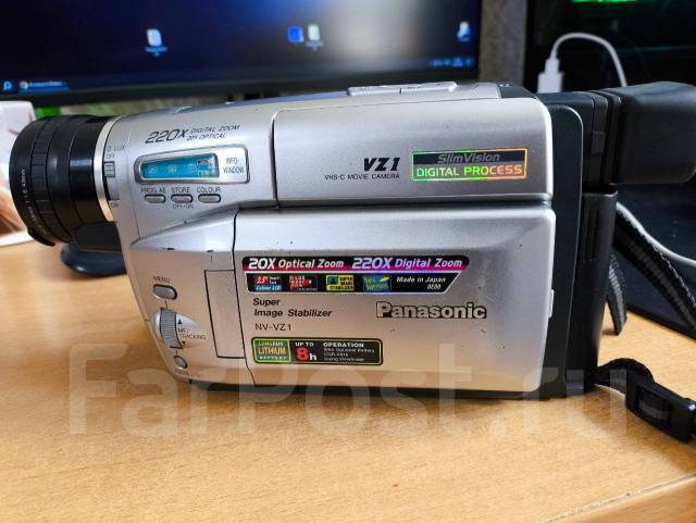 Ретро VHS видеокамера Panasonic NV-VZ1, б/у, в наличии. Цена: 1 500₽ в ...
