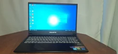Gigabyte G5. 2,5����, ��� 16 ��, ���� 500���, WiFi: 1, Bluetooth: 1, ����������� �� 4��. ����