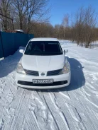 Nissan Tiida Latio. �������, 4wd, 1.5 (109��.�.), ������, 300 000����. �� ����