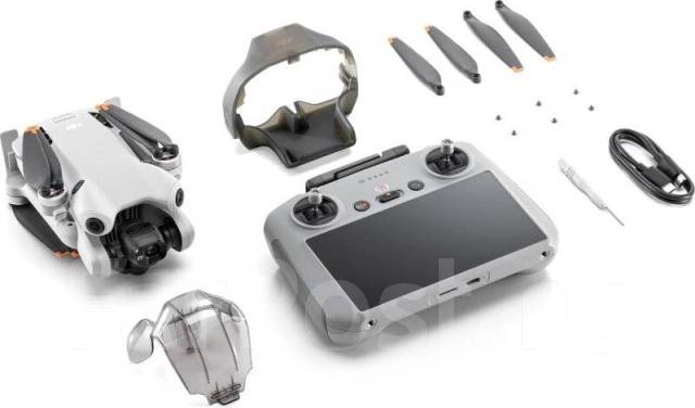 DJI Mini 4 Pro.   