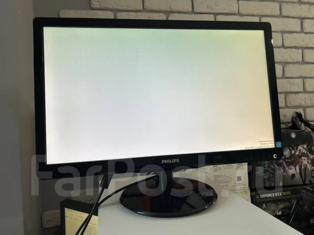Philips. 22" ����