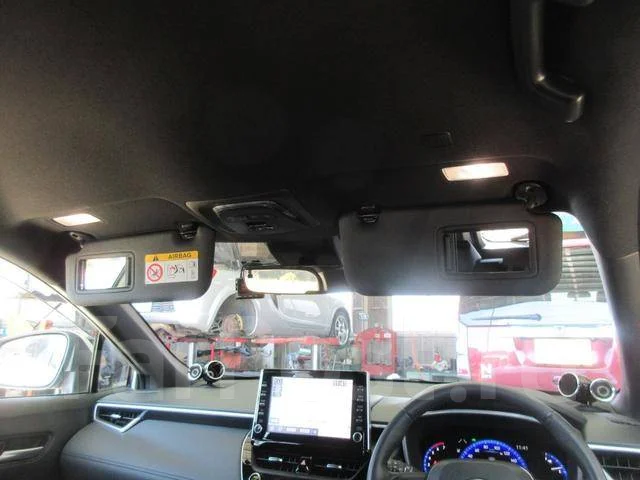 Toyota Corolla Cross. ��������, ��������, 1.8 (140��.�.), ������, 40 000����. ��, �/�. ��� ����� �� ������������ ����