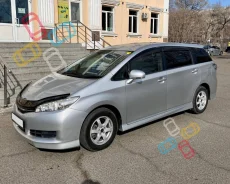 Toyota Wish. ��� �������� ����
