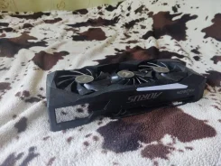 Radeon RX 6800 XT ����