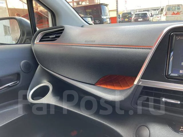 Toyota Sienta. ��������, 4wd, 1.5 (109��.�.), ������, 33 000����. ��, �/�. ��� ����� �� ������������ ����