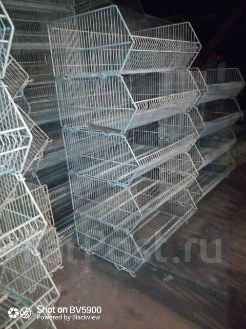 Сетчатый многоярусный стеллаж, б/у, в наличии. Цена: 950₽ во Владивостоке