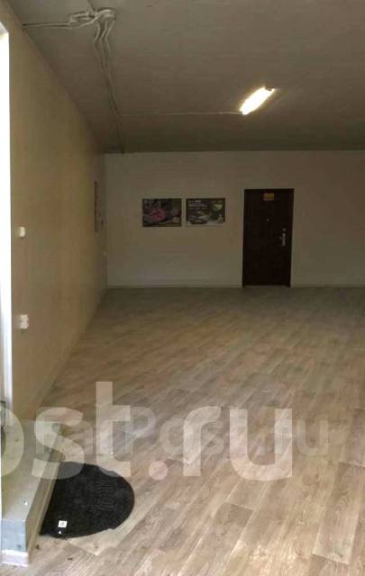 Сдаётся в аренду помещение под склад магазин, на Карьерной, 90,0 кв. м ...