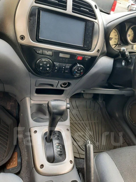 Toyota RAV4. �������, ��������, 18.0 (125��.�.), ������, 325����. �� ����