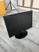 Samsung. 19", ���������� �� (LCD, LED, QLED) ����