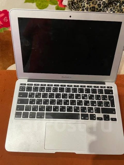 Apple MacBook Air 11 ����