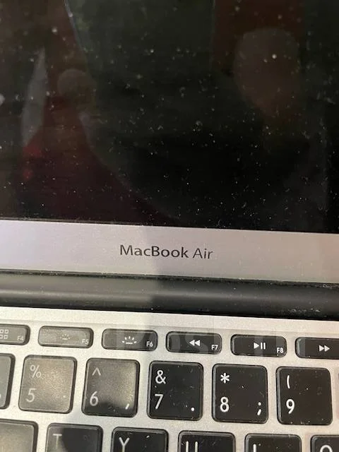 Apple MacBook Air 11 ����