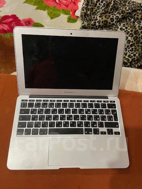 Apple MacBook Air 11 ����