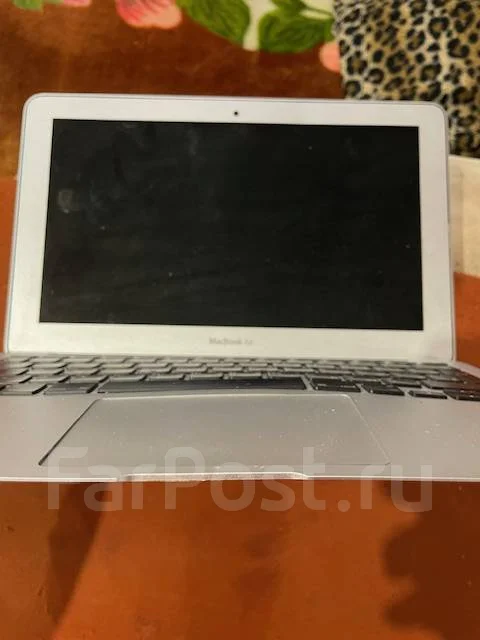Apple MacBook Air 11 ����