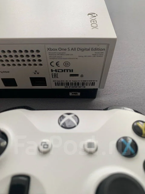 Microsoft Xbox One S ����