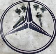    Mercedes Benz W212/W218 A0009909000 