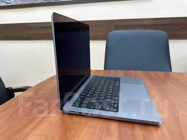 Apple MacBook Pro 14 2023. 14.2", ��� 16 ��, ���� 512���, WiFi: 1, Bluetooth: 1 ����