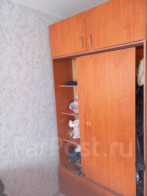 Отдам бесплатно шкаф во Владивостоке