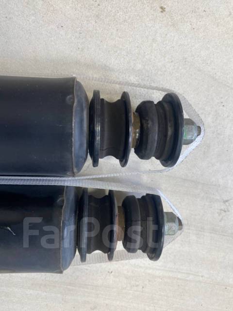 Амортизаторы задние (Оригинал ) Land Cruiser Prado 150 48530-60193 ...