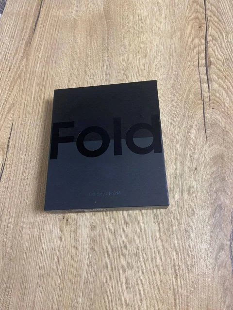 Samsung Galaxy Z Fold4. �/�, 512 ��, �����, 5G, Dual-SIM, NFC ����