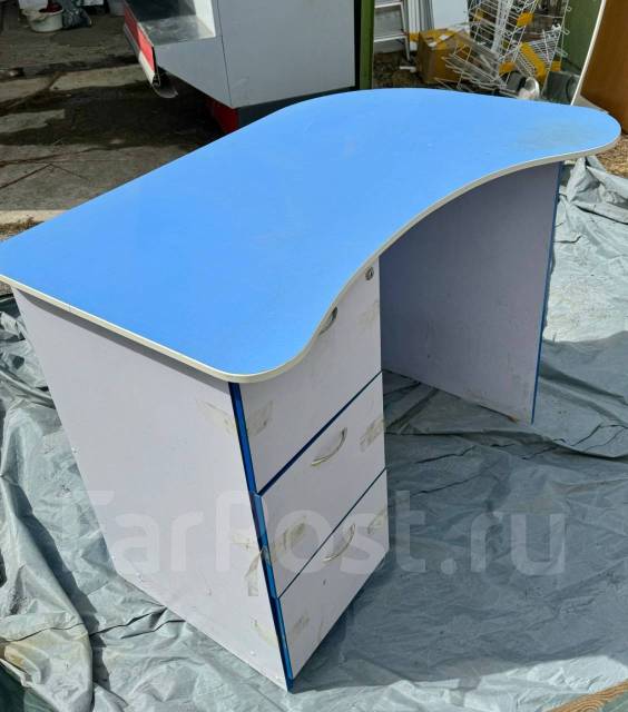 Ресепшн, б/у, в наличии. Цена: 10 000? во Владивостоке