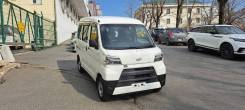 Daihatsu Hijet.   