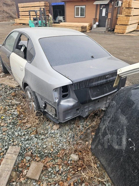 Subaru Legacy B4. BL ����