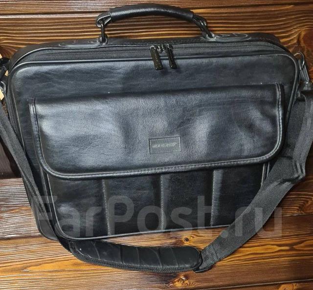 Acer Aspire 5755G. 15.6", 2����, ��� 4 ��, ���� 750���, WiFi: 1, Bluetooth: 1, ����������� �� 3��. ����