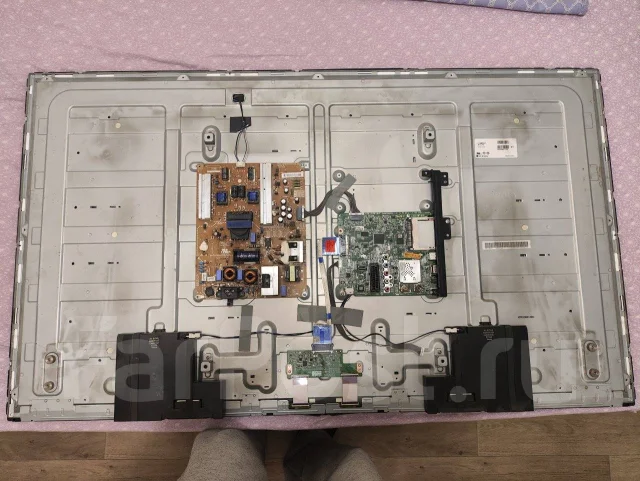 LG 49LB620V. LED ����