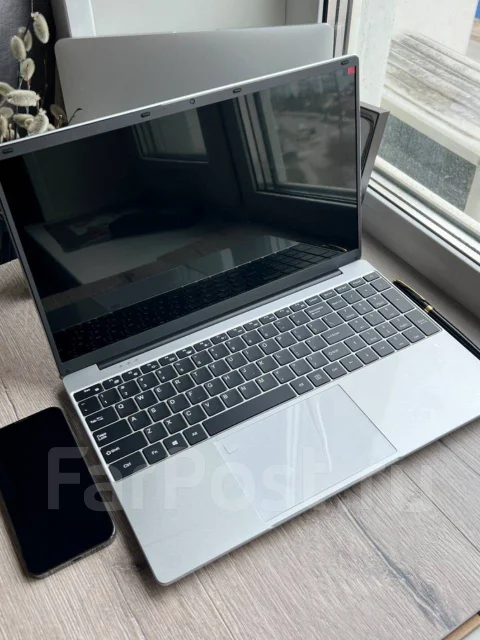Xiaomi. 16", 3,4����, ��� 16 ��, ���� 256���, WiFi: 1, Bluetooth: 1, ����������� �� 7��. ����